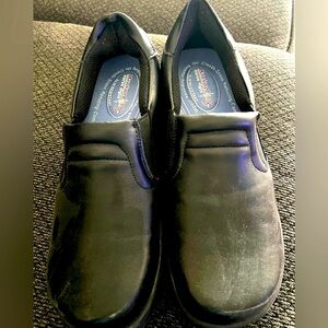 Hawkwell PRO Nurse Style Work Shoes with Free Zipper Bag